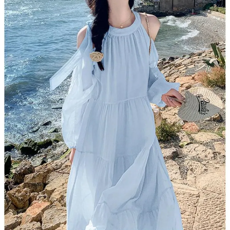 海边度假连衣裙女夏季2025新款甜美温柔风法式气质绝美露肩沙滩裙