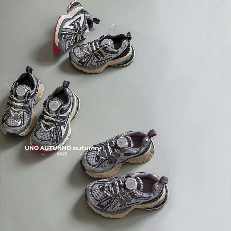 「UNO AUTUNNO」女中大童旋转钮扣运动鞋休闲复古网面老爹鞋250550