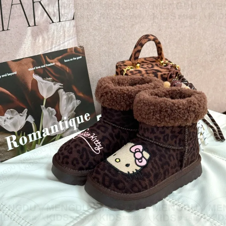 hellokitty冬季儿童保暖豹纹雪地靴女童加绒加厚加棉大厚底防滑鞋