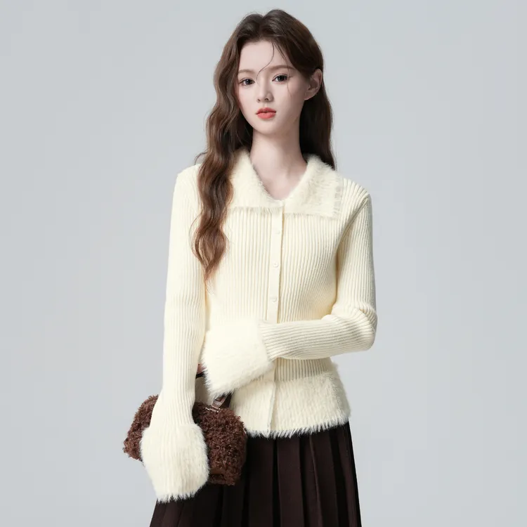 杏色翻领毛衣外套女秋冬2025秋新款仿水貂绒加厚针织开衫短款上衣