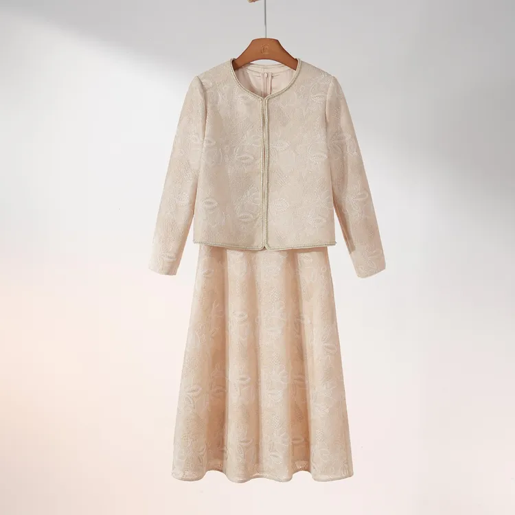 西子/【银莲蕾丝套装】高奢重工蕾丝外套加连衣裙/WTTJ282