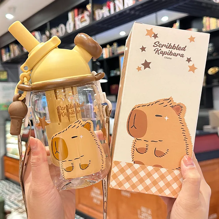 可爱卡皮巴拉儿童水杯小学生上学专用吸管杯可斜挎幼儿园水瓶杯子