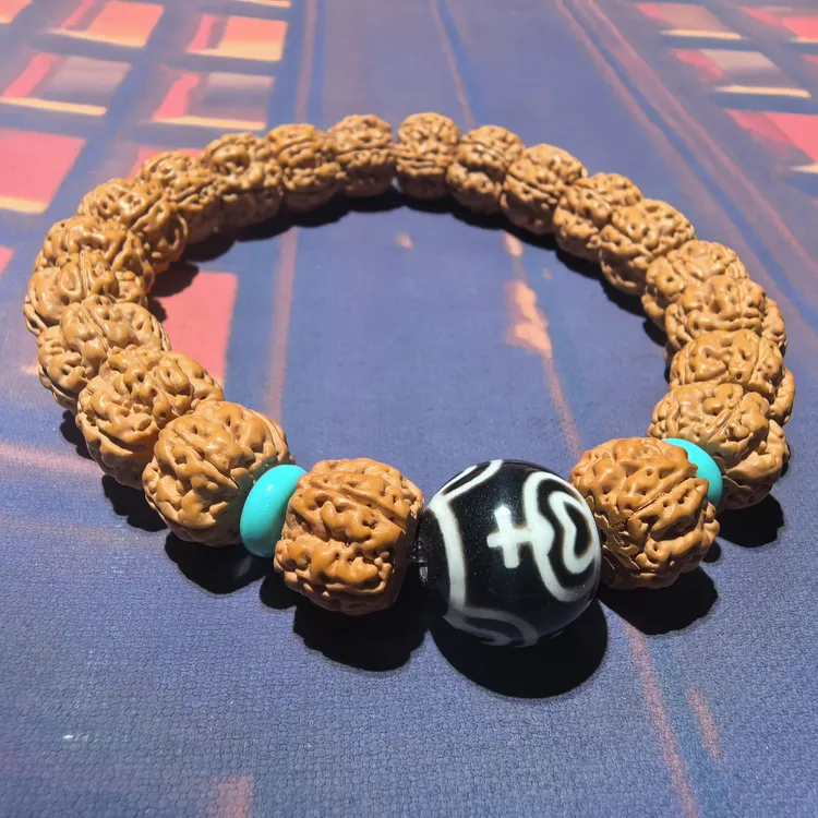 五瓣藏式切桩金刚菩提手串（金刚有裂正常）赠送文玩刷（19-21颗）