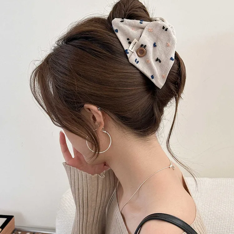 韩系布艺纽扣三角发夹女后脑勺盘发抓夹网红新款鲨鱼夹子发卡发饰