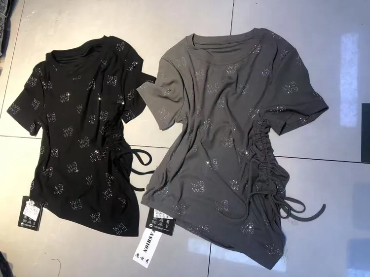 韩系重工烫钻冰感罗纹休闲慵懒不规则脚边抽绳显瘦短袖上衣