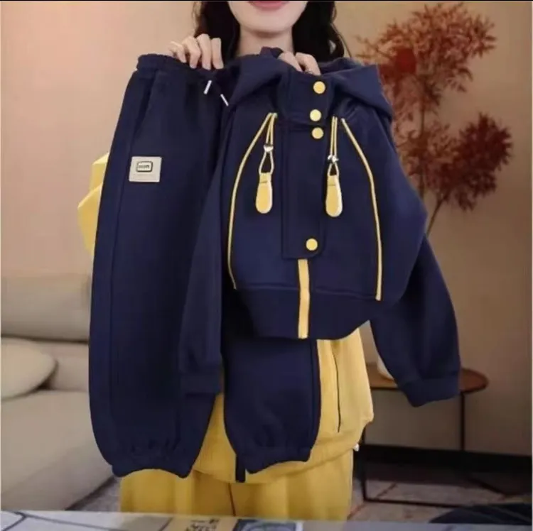 【高品质】2025新款春秋男女童运动休闲韩版时尚个性连帽两件套