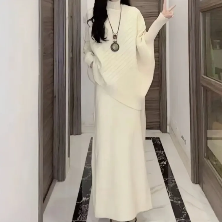 拉夏贝尔慵懒风套装裙女秋冬季2025不规则毛衣蝙蝠袖半身裙两件套