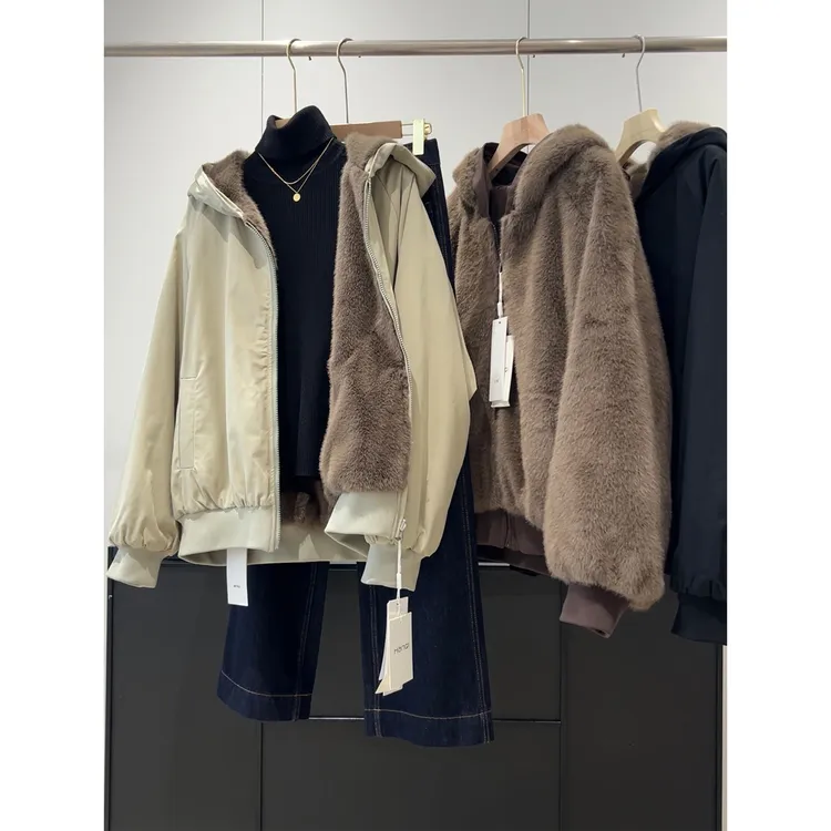 气质高端！厚实保暖 秋冬连帽加绒拉链可两面穿外套上衣