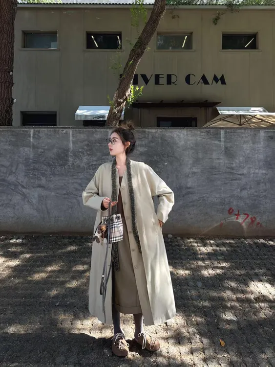 2025秋季新款韩版气质风衣外套宽松过膝中长款大衣女直筒七分裤