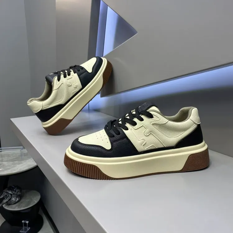 【皮鞋码】皮面新款个性百搭轻便软底系带男款潮鞋bc