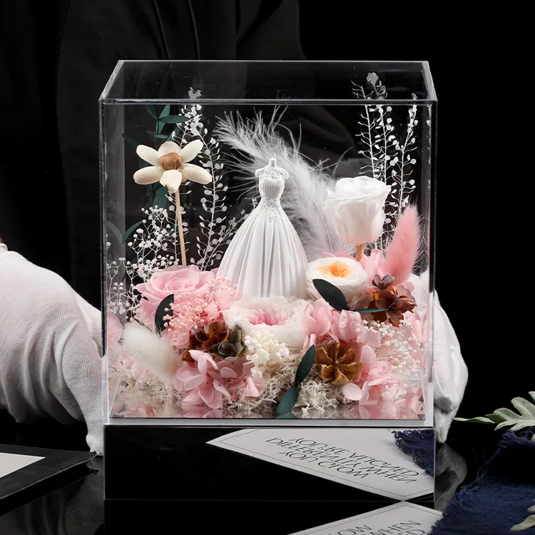 七夕情人节礼物永生花白玫瑰婚纱新婚礼盒送女友送闺蜜高档礼盒
