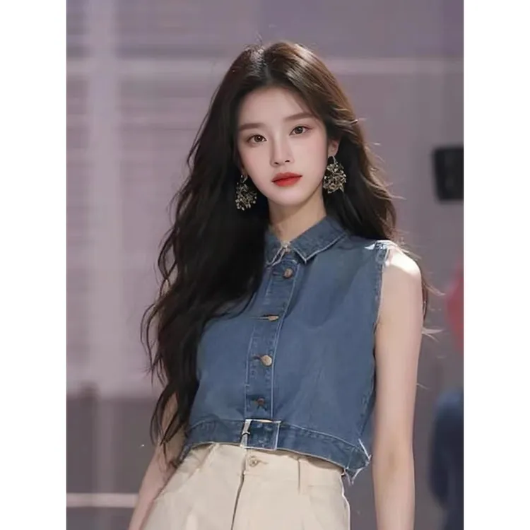 2025新款今年流行的欧货洋气小衫2025 新款蓝色高端气质无袖牛仔