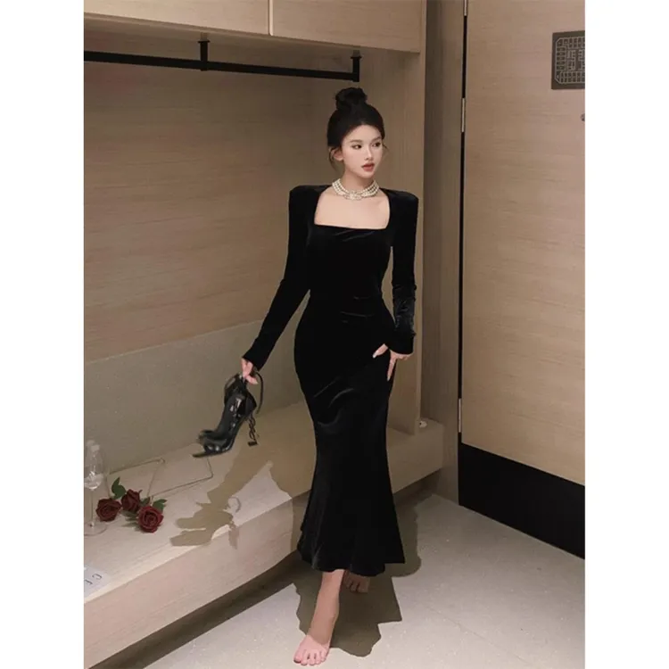法式高级感生日party小礼服裙高端轻奢小众丝绒方领连衣裙女秋冬