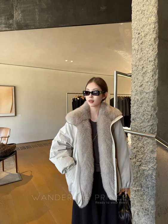 钱美西 芬兰进口白狐毛霜染90白鹅绒高密三防派克羽绒服保暖外套