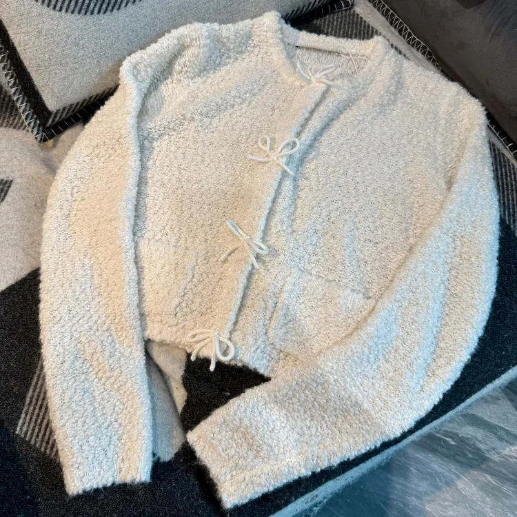 [Janunes Liu]短款圆领蝴蝶结法式羊毛混纺针织开衫WT2159