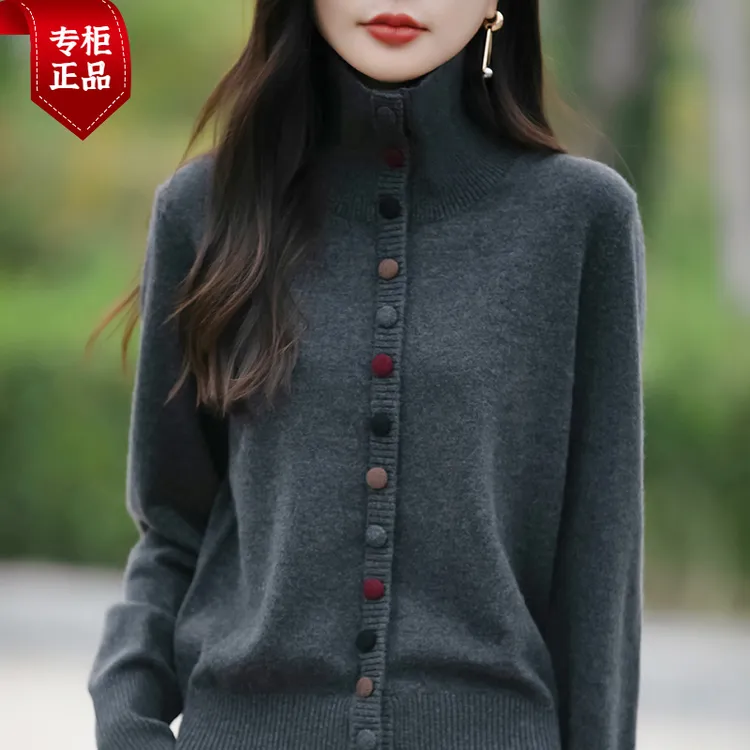 正品新款纯羊绒高领彩扣针织衫女秋冬开衫时尚宽松百搭外套