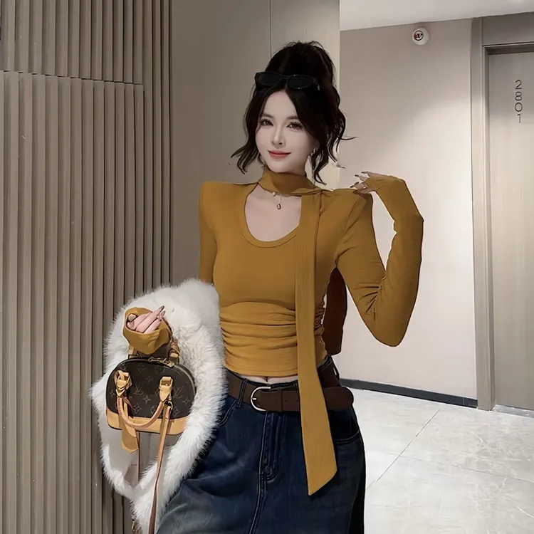 【绮梦】加绒长袖紧身修身型设计感U领T恤辣妹通勤纯欲风飘带洋气