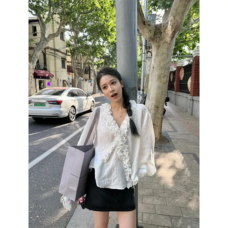 小众时尚气质设计感V领长袖上衣韩系夏季新款百搭显瘦包臀短裙女