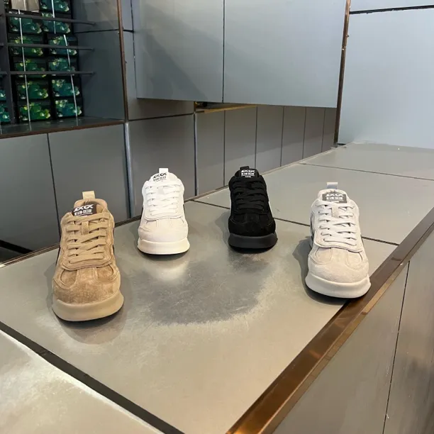 2024早秋磨砂皮面设计轻便舒适橡胶薄底百搭系带低帮男士板鞋