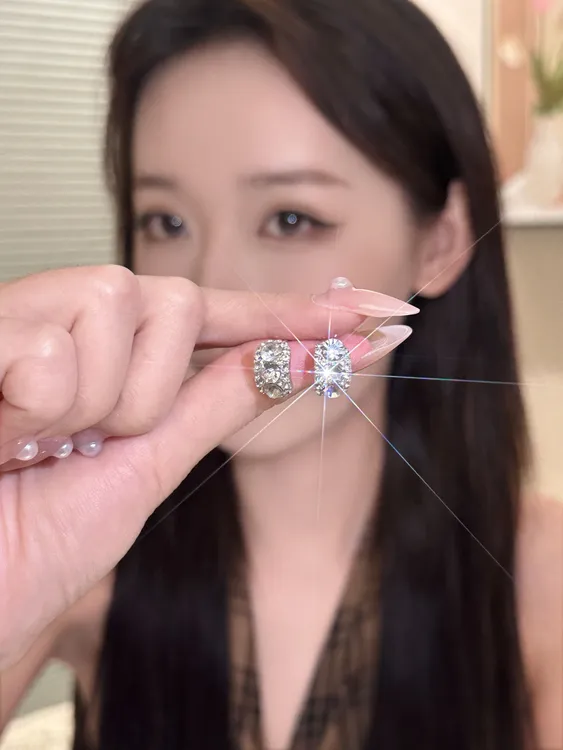 铜合金锆石耳饰 韩国小众设计感复古高级感耳钉耳环简约耳饰女