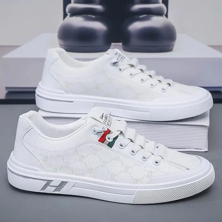 男士轻便休闲时尚潮流防滑舒适透气韩版百搭一脚蹬男士夏天鞋子