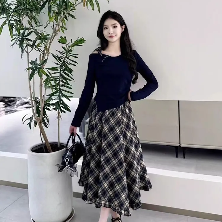 拉夏贝尔长袖套装裙女2025年秋季新款韩系小个子不规则格子两件套