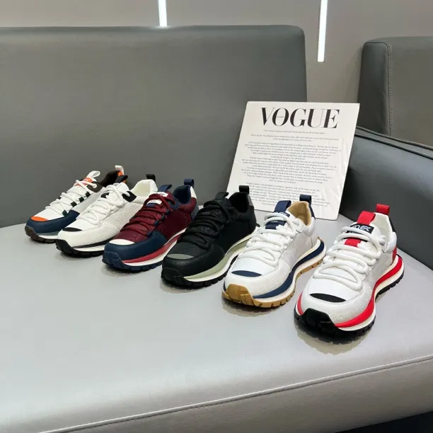 1003【皮鞋尺码】2025新款时尚休闲男鞋百搭皮布拼接运动鞋