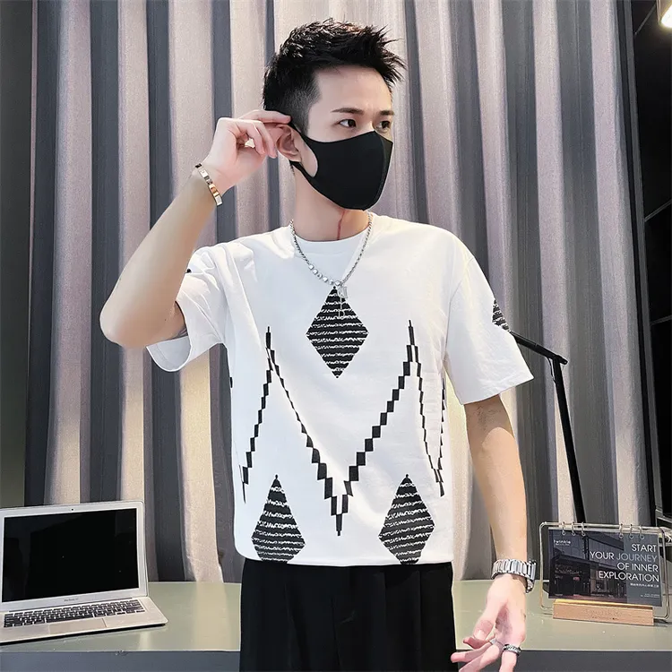 高级感男装2025新款网红帅气重磅设计感印花T恤男夏季半袖圆领t恤