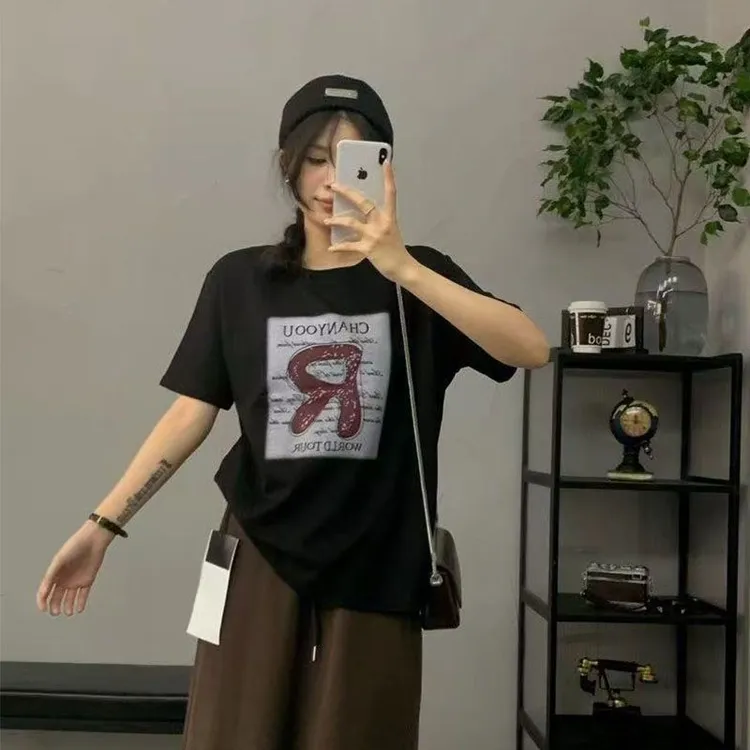 宽松型时尚遮肉韩版大字母R短袖T恤上衣