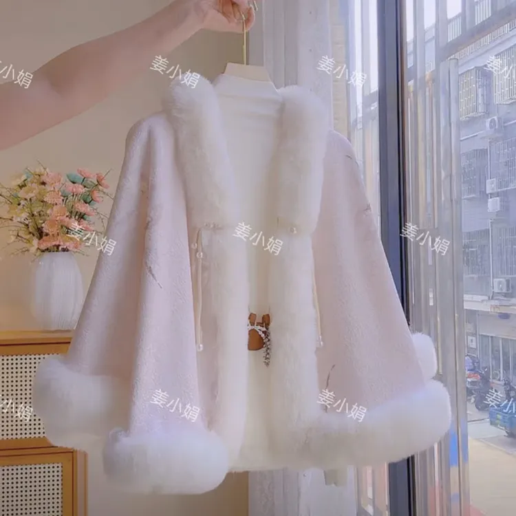 国风时尚气质短款毛毛拼接斗篷女秋冬季洋气高级感新中式披肩外套