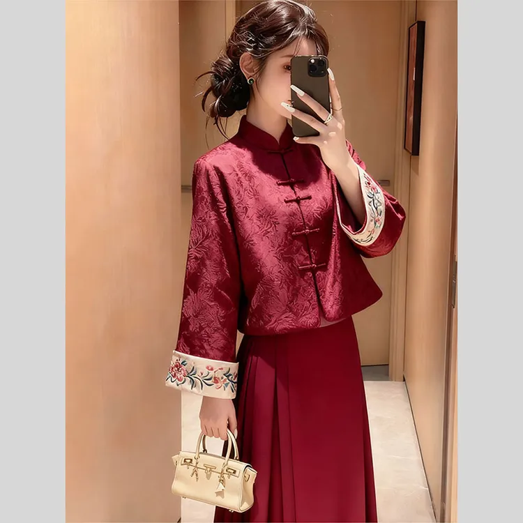 2026秋冬新款清冷感日常可穿改良汉服新中式国风外套马面裙两件套