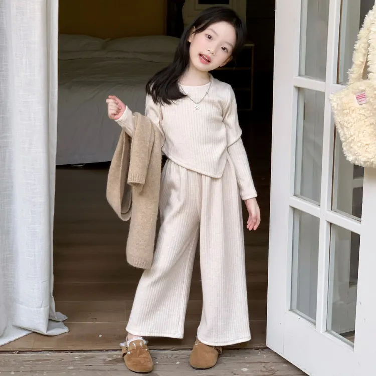 小思家2025秋季新款女童套装韩版洋气时髦针织打底衫阔腿裤两件套