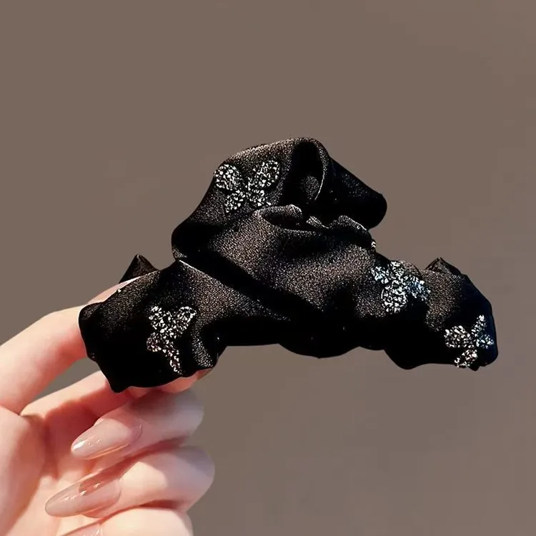 设计感蝴蝶水钻大号鲨鱼夹高级感褶皱缎面后脑勺盘发抓夹百搭发夹