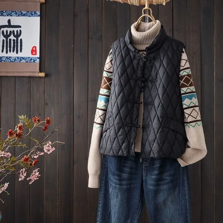 冬季马甲盘扣纯色秋冬季女立领马甲保暖中老年新款无袖上衣外套