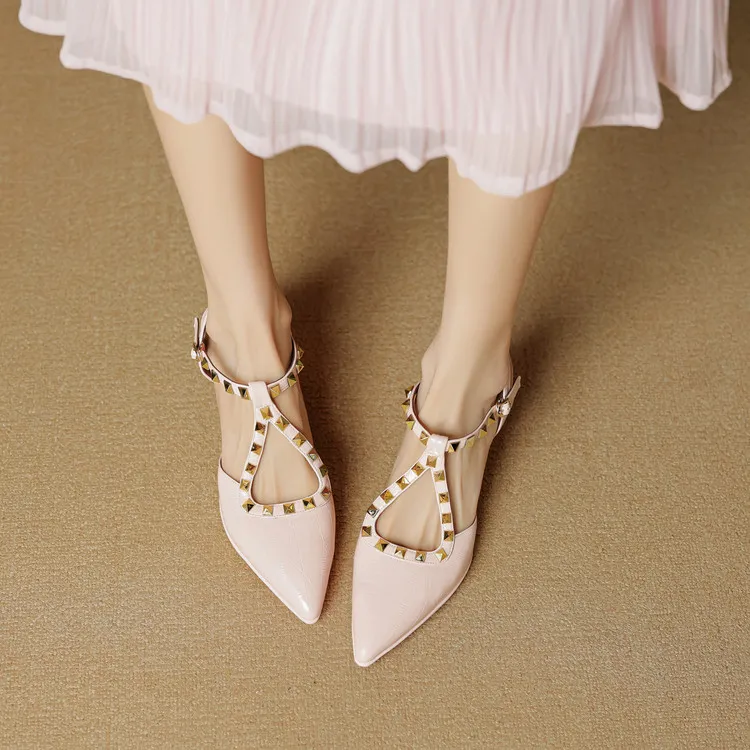牛皮~5.5cm真皮尖头中跟包头凉鞋新款镂空铆钉时尚细跟后空单鞋女