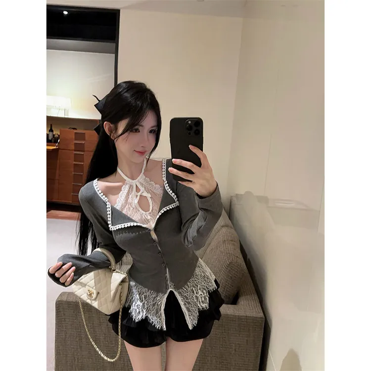 2025秋季新款纯欲辣妹挂脖蕾丝拼针织假两件上衣百褶裙女时尚套装