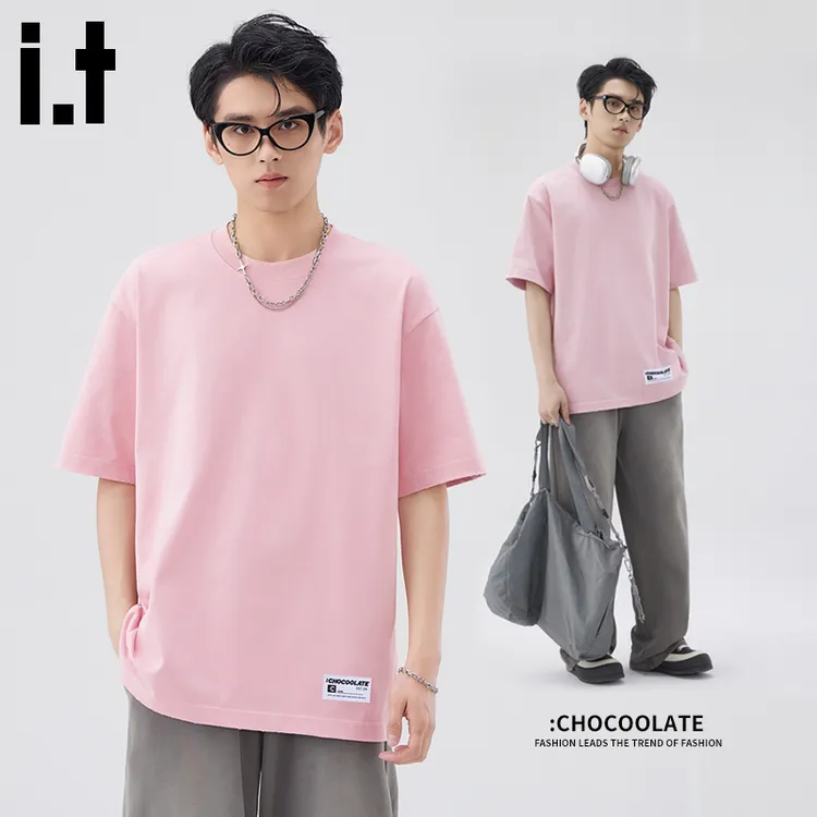 i.t:CHOCOOLATE粉色男t恤2025夏季新款潮牌上衣宽松百搭简约短袖