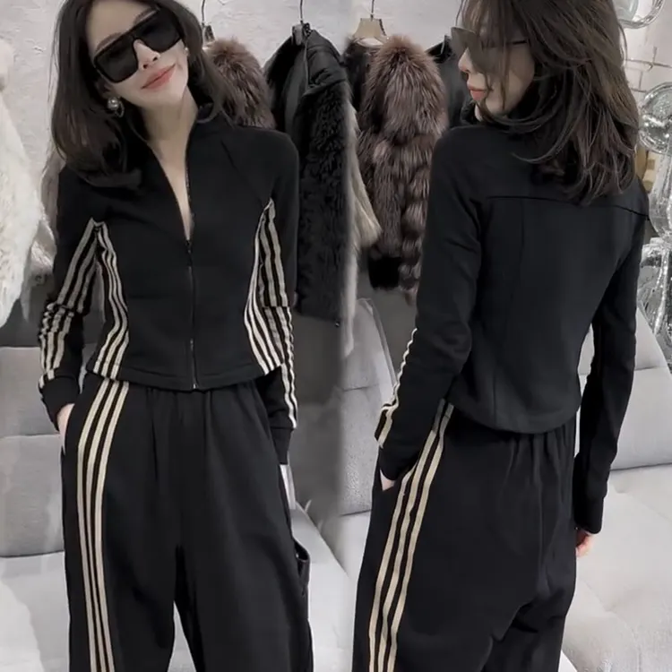 欧货2025春季新款时尚洋气减龄显瘦立领条纹卫衣外套阔腿裤两件套
