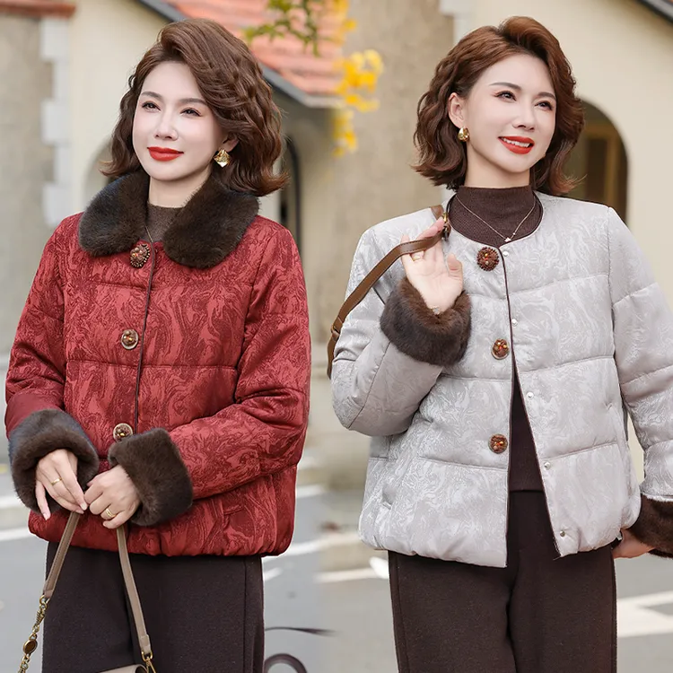 中年妈妈冬装短款时尚小棉衣外套中老年女装冬季洋气保暖棉服新款