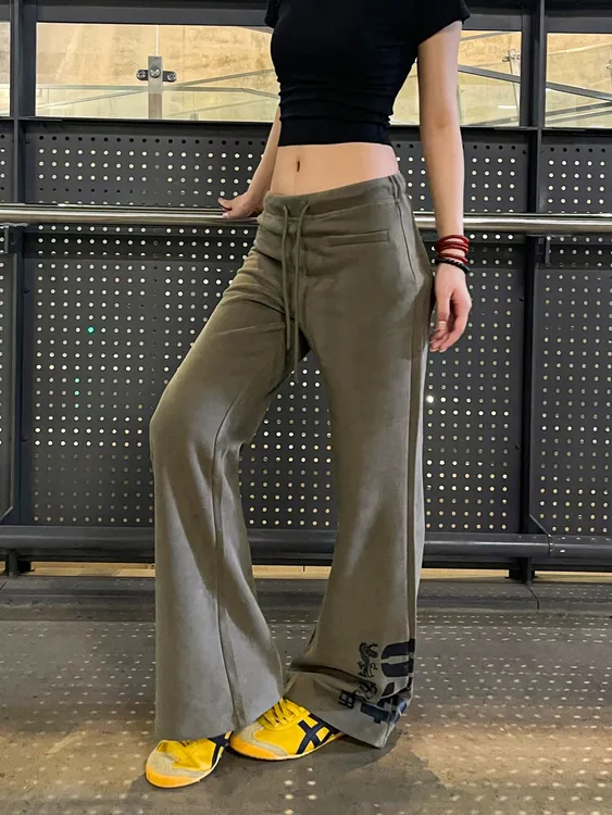 美式辣妹字母印花微喇休闲卫裤女2025垂感慵懒拖地运动跳舞长裤子