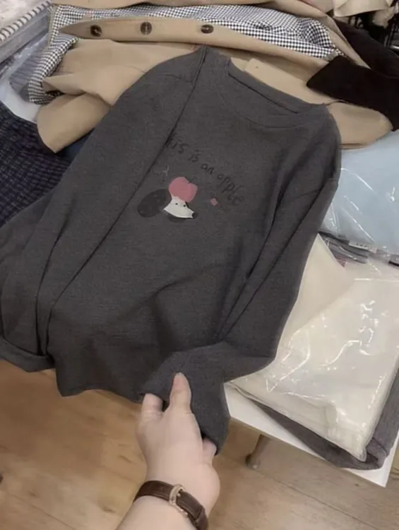 七言家新品！ins穿搭#火爆苹果小狗长袖t@