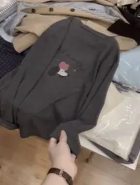 七言家新品！ins穿搭#火爆苹果小狗长袖t