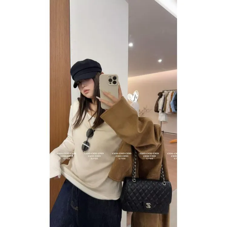 【吃不饱饱】大码 设计感休闲风简约假两件T恤秋冬内搭066