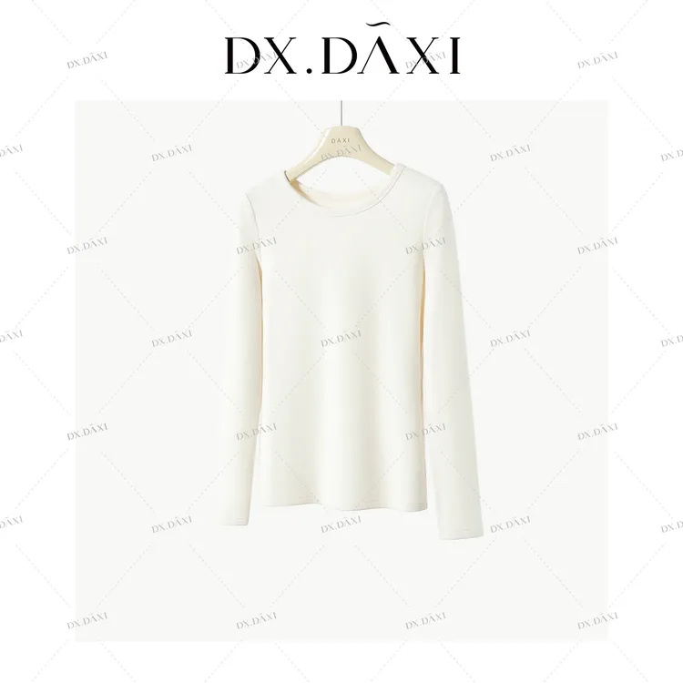 代大喜【松弛感天菜】秋冬纯色圆领显瘦简约百搭舒适柔软打底衫T恤