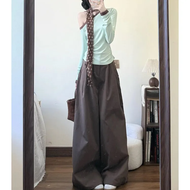 秋天套装女装韩系小众松弛感穿搭纯欲露肩长袖小上衣阔腿裤两件套