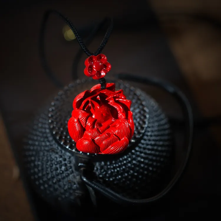 【老田专属】含辰砂工艺品高含量朱砂【九尾狐吊坠】