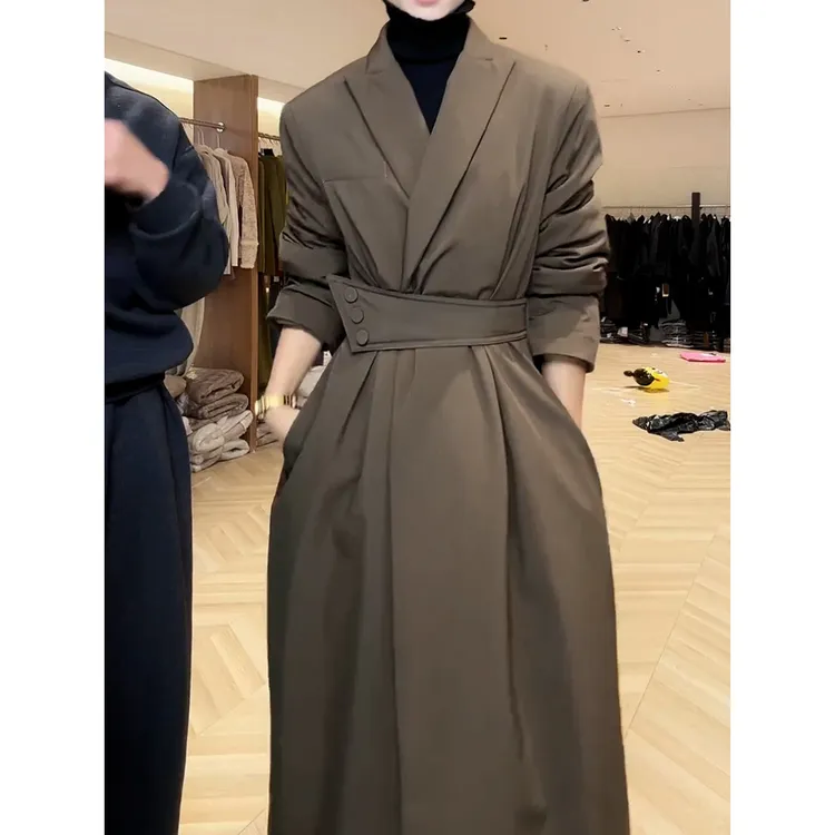 高档时尚收腰保暖羽绒服外套女2025冬季新款气质百搭显瘦长款大衣