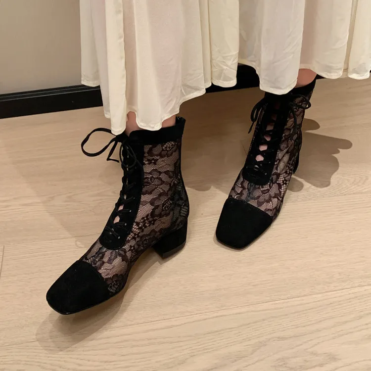 镂空凉靴女蕾丝刺绣花朵网纱短靴系带性感透气马丁靴靴2025夏天穿