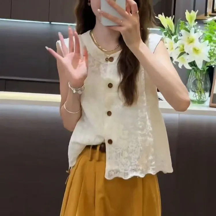 夏季法式高级感蕾丝提花圆领无袖单排扣马甲上衣显瘦百搭