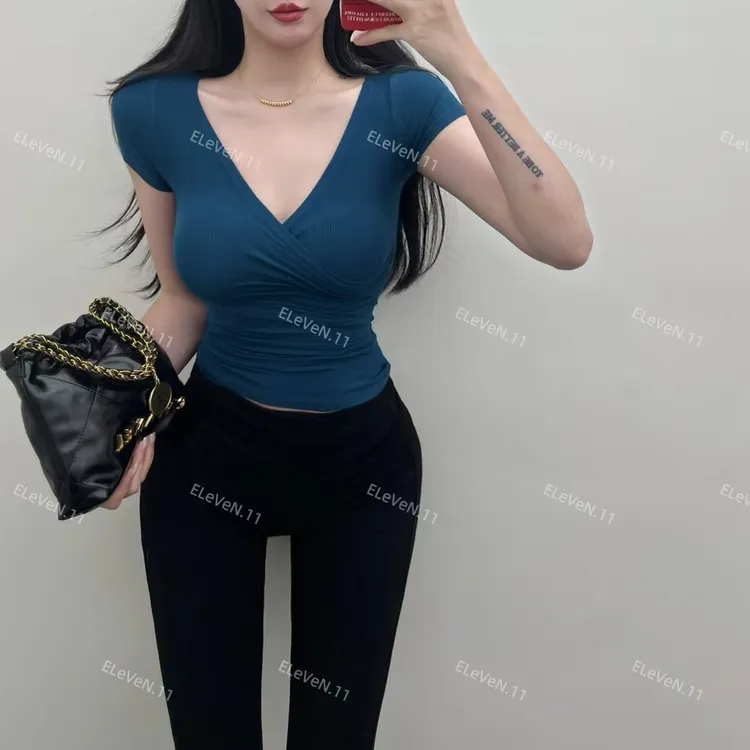 辣妹风性感显身材交叉短袖T恤女夏季韩国ins纯欲修身显瘦针织上衣